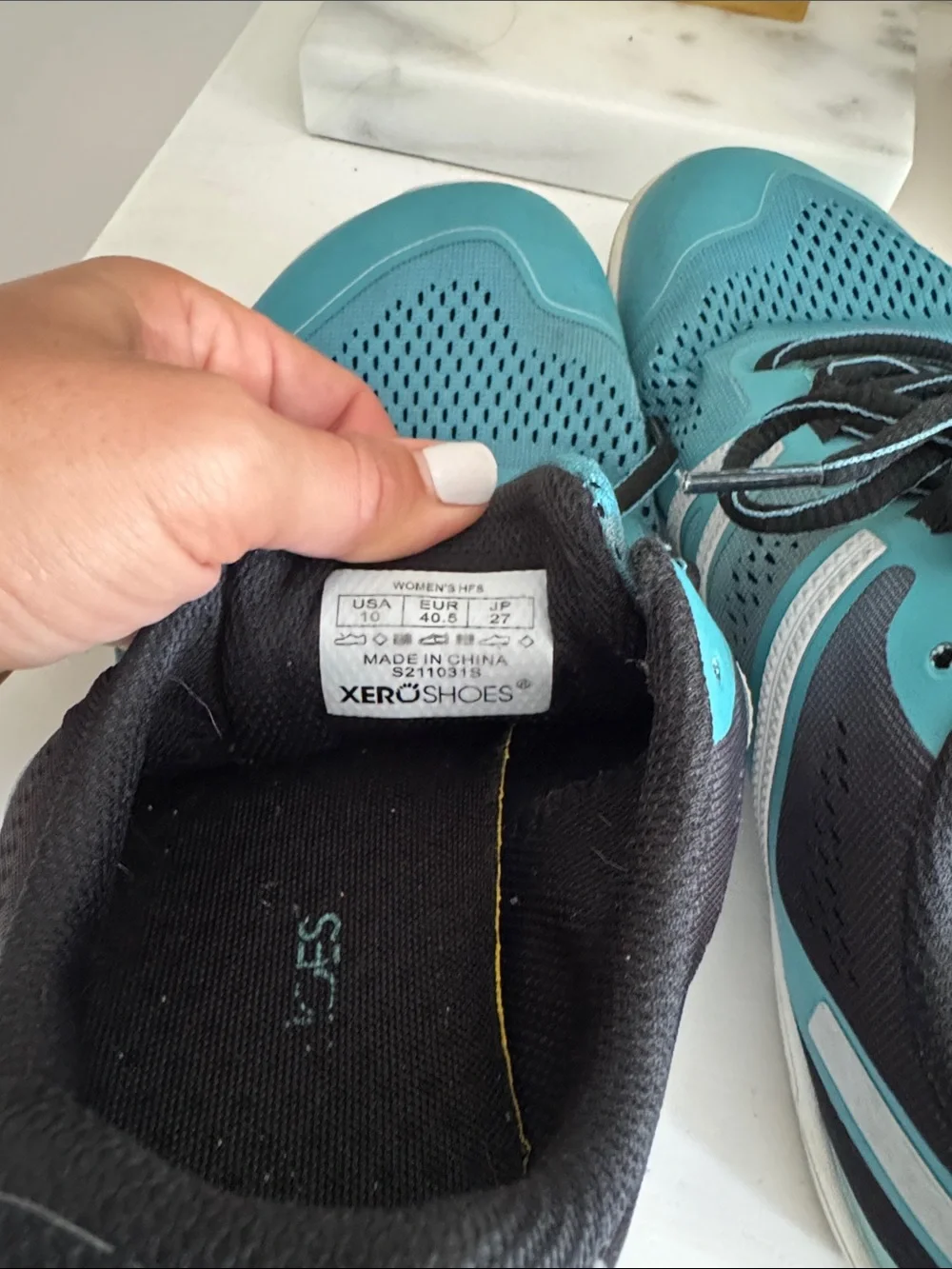 Xero Women's Teal Lightweight Athletic Sneakers